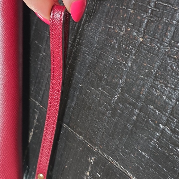 Michael Kors Red Jet Set Travel Wallet - Picture 2 of 15